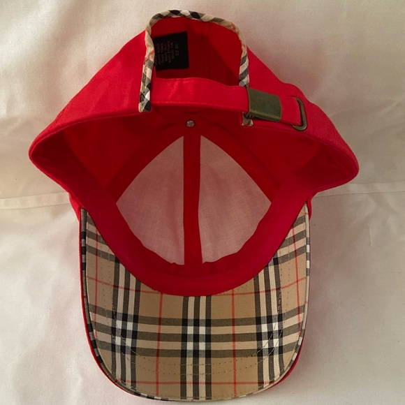Burberry red color ball cap, Burberry pattern under rim and adjustable strap - Picture 3 of 5